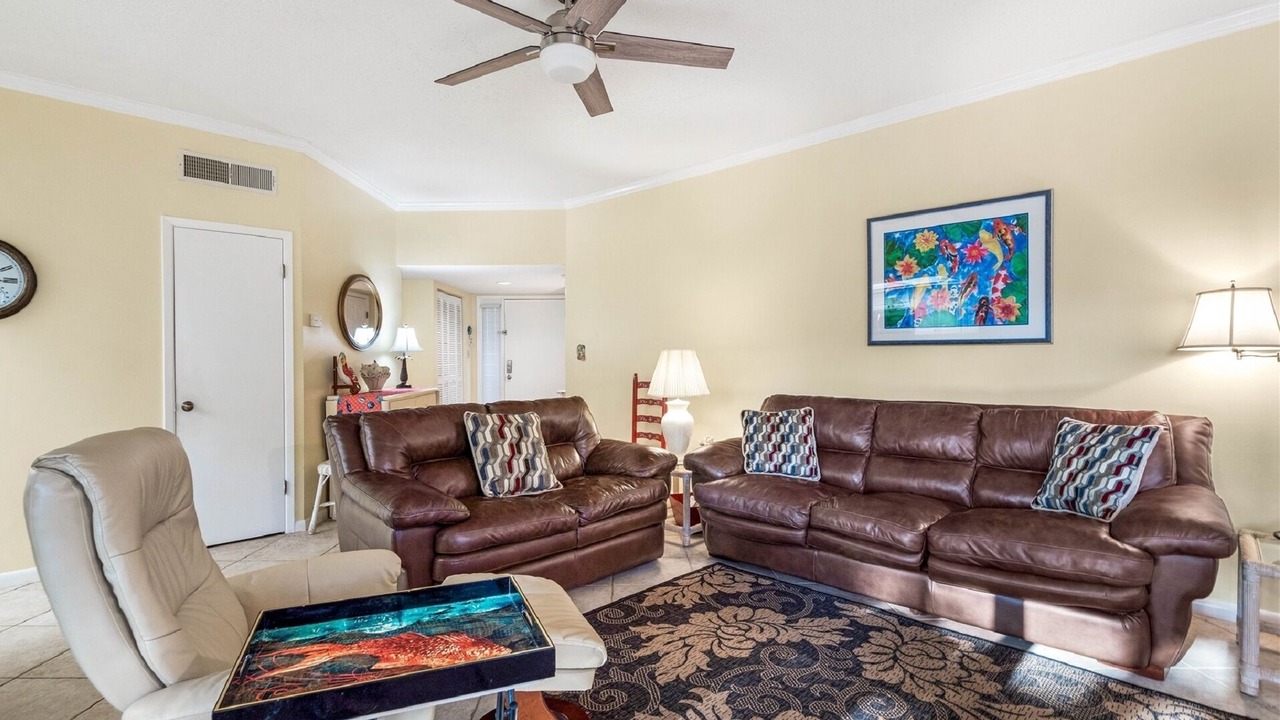 Photo of Livingroom in Gulf Pines