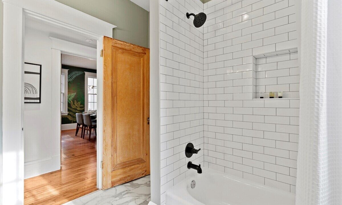 Photo of Bathroom in Avondale