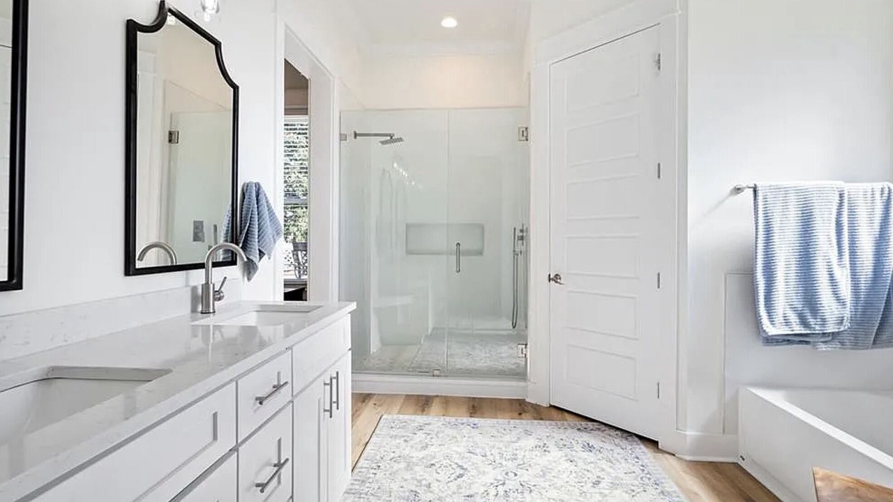 Photo of Bathroom in Fort Payne
