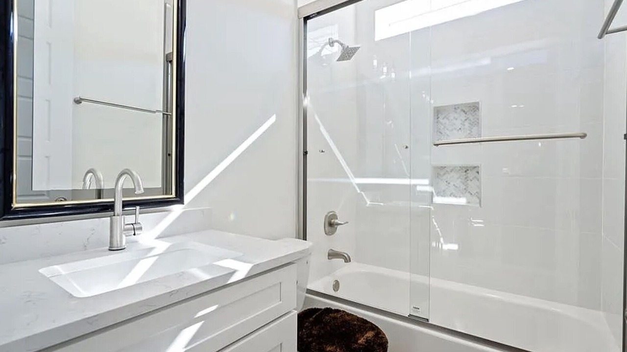 Photo of Bathroom in Fort Payne