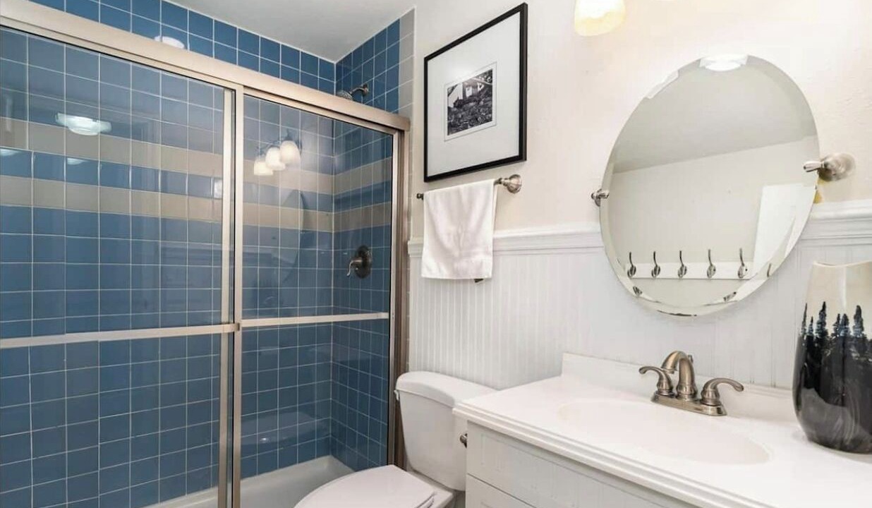 Photo of Bathroom in Indian Harbour Beach