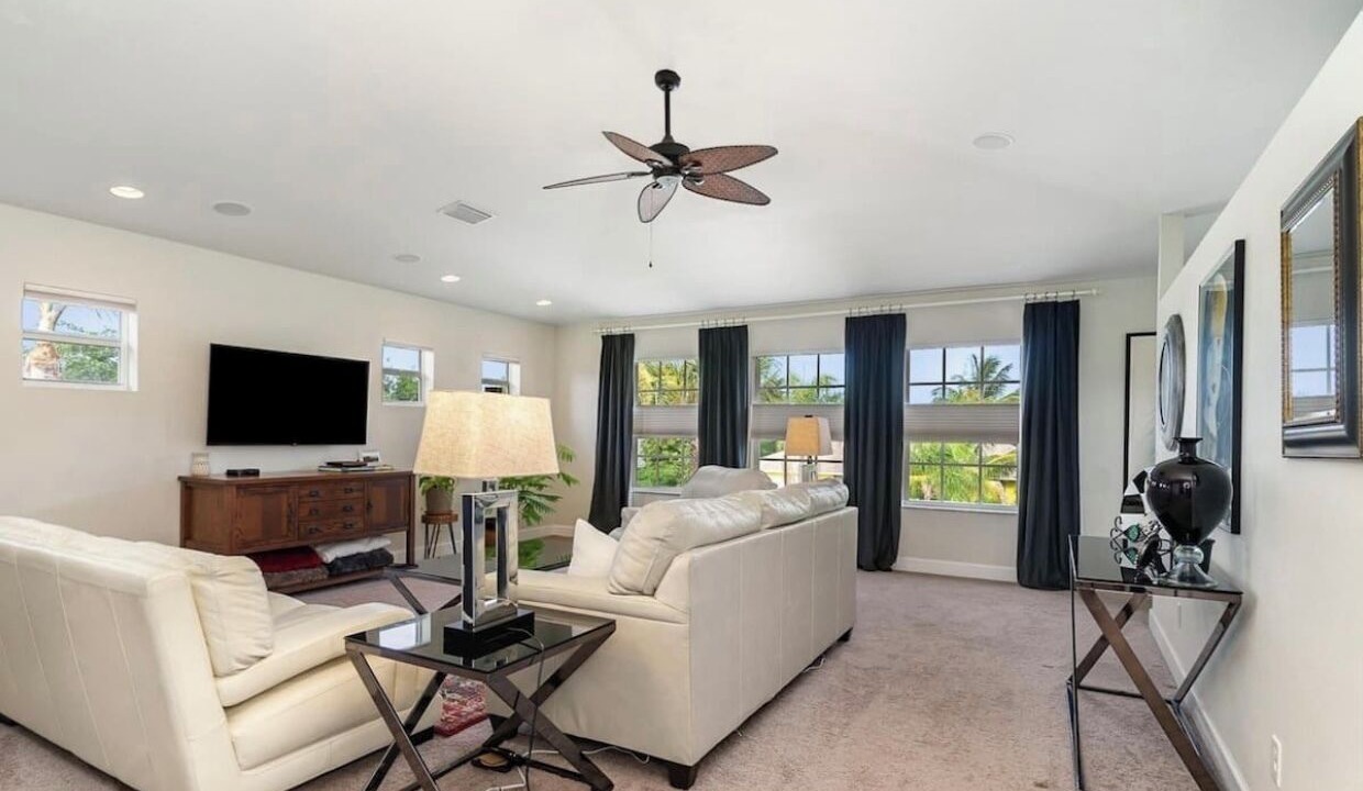 Photo of Livingroom in Indian Harbour Beach