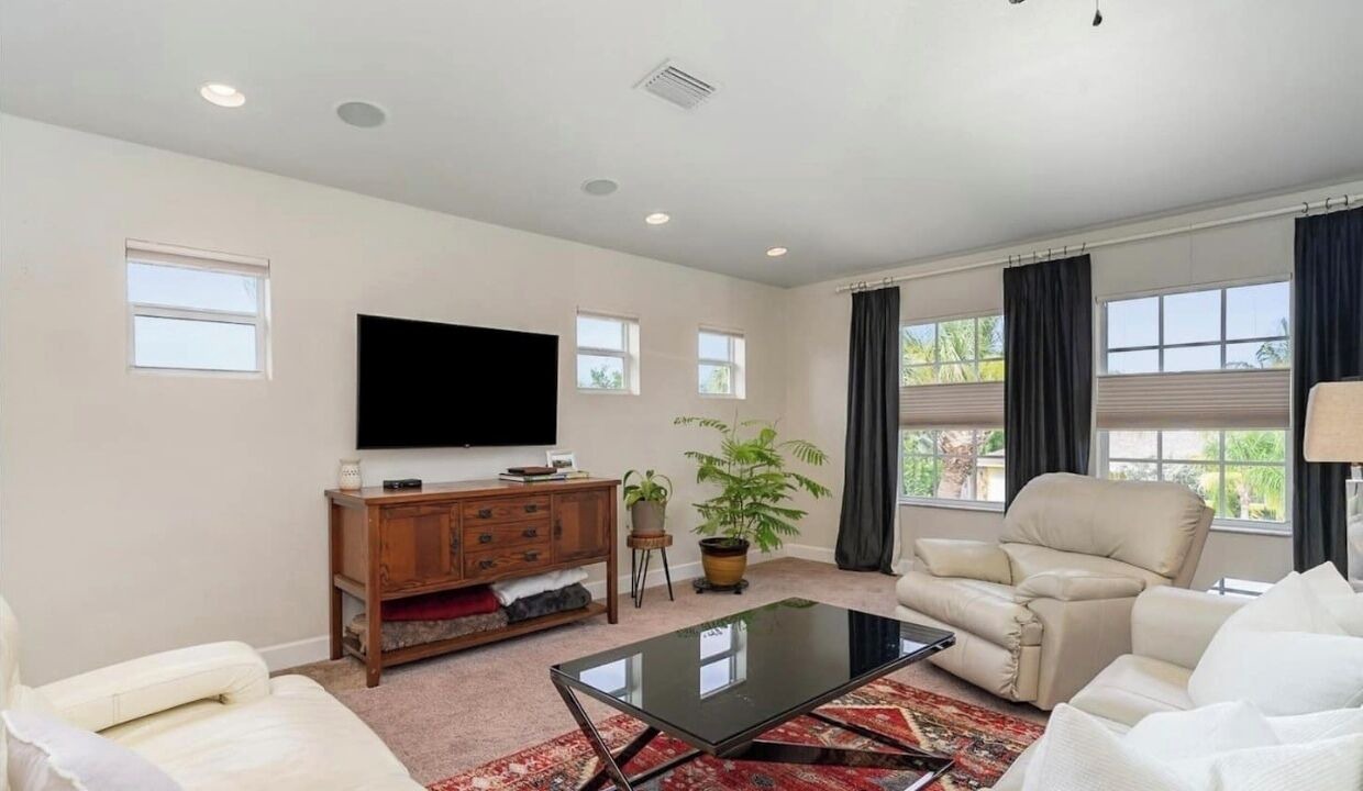 Photo of Livingroom in Indian Harbour Beach