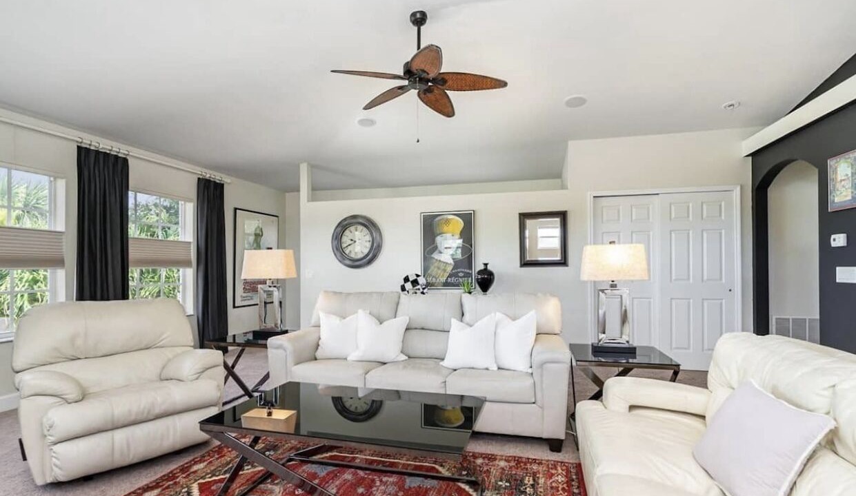 Photo of Livingroom in Indian Harbour Beach