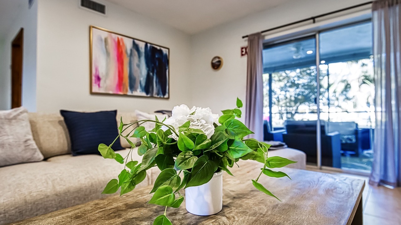 Photo of Livingroom in Cooper City