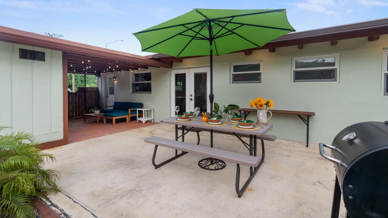 Photo of Outdoor in Poinsettia Heights