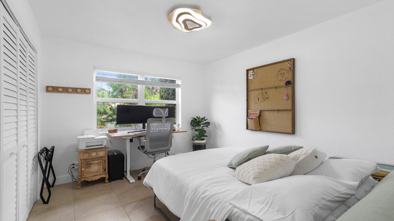 Photo of Others in Poinsettia Heights