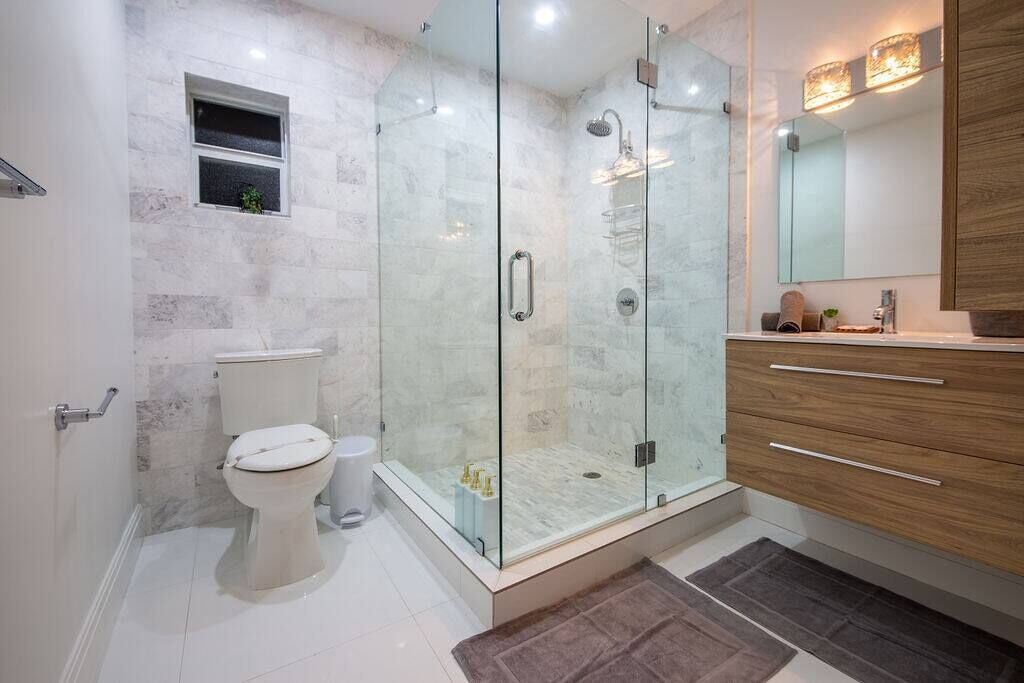 Photo of Bathroom in Ojus