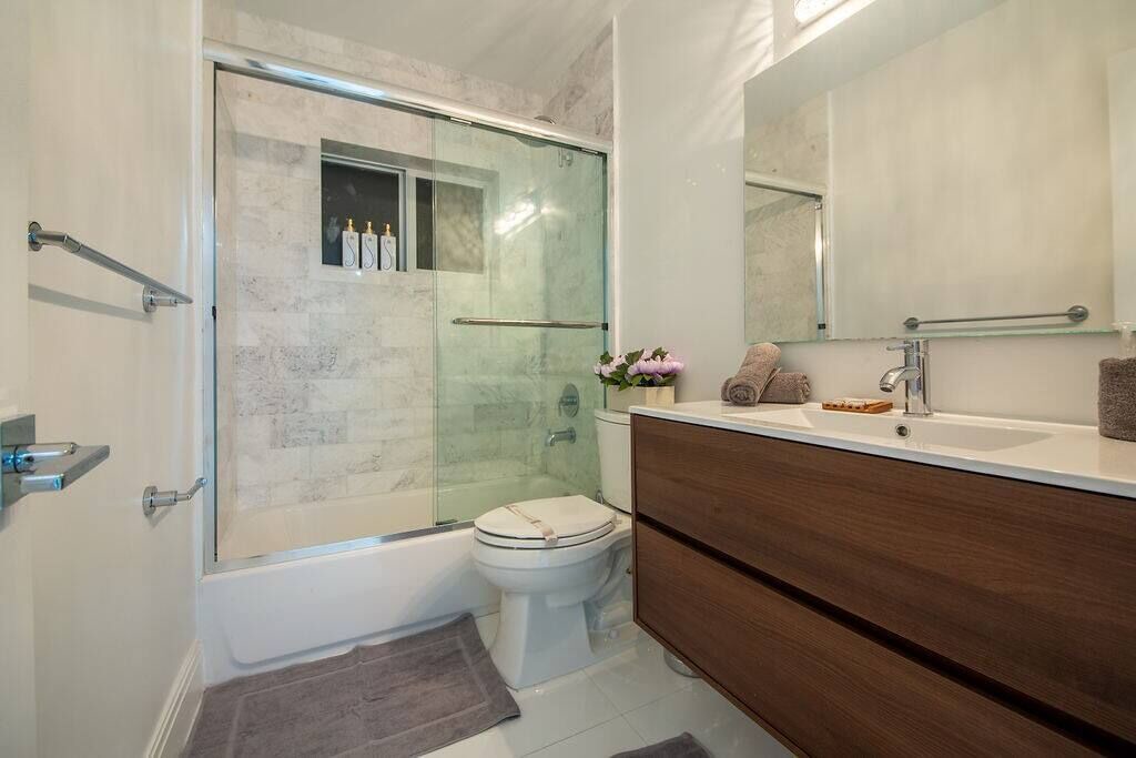 Photo of Bathroom in Ojus