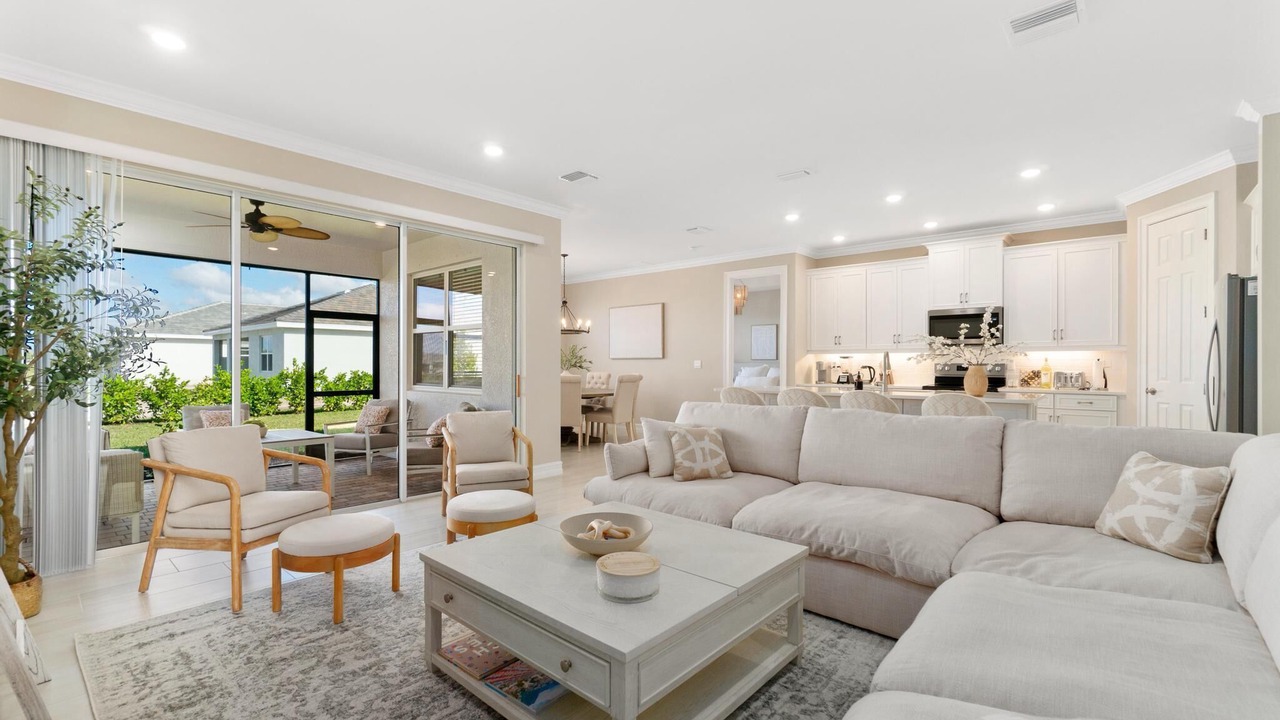 Photo of Livingroom in Bonita Springs