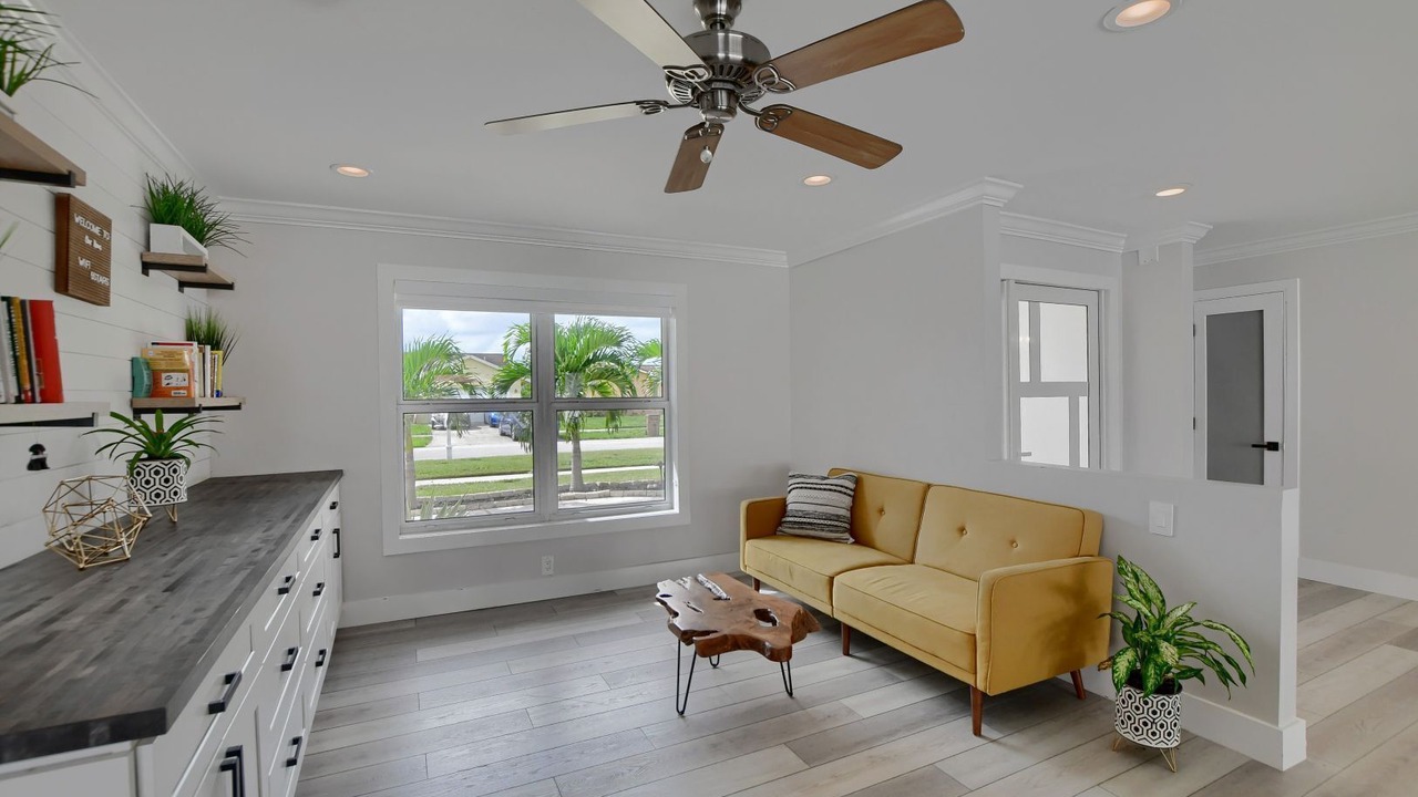 Photo of Livingroom in Deerfield Beach