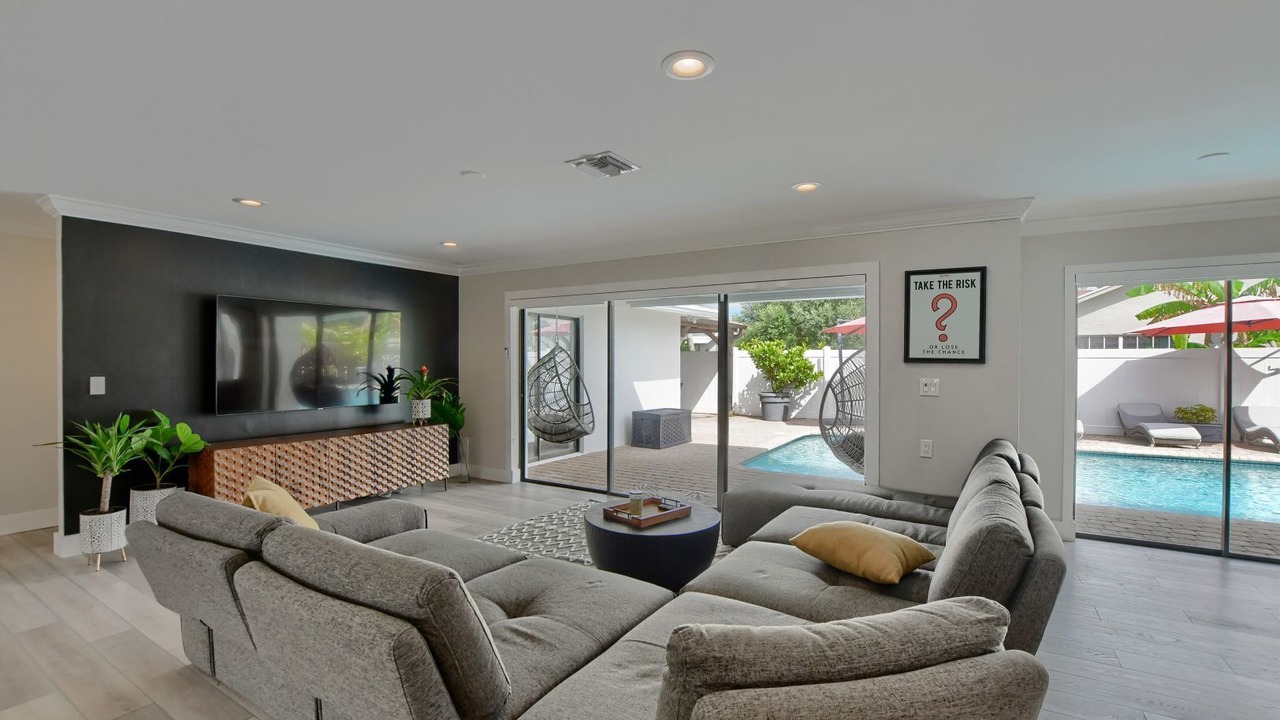 Photo of Livingroom in Deerfield Beach