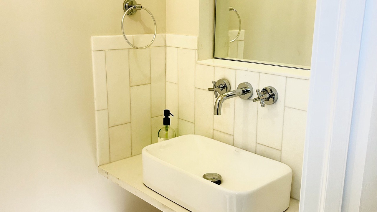 Photo of Bathroom in Poiciana Park II