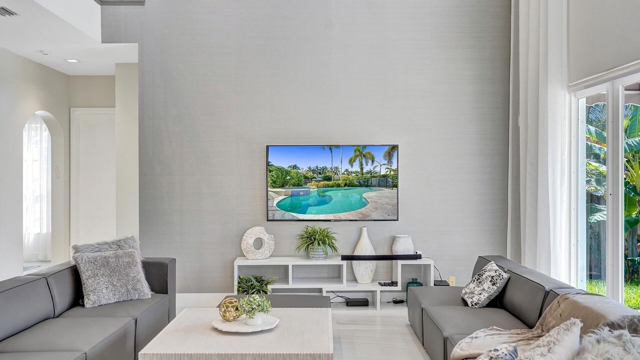Photo of Livingroom in South Lake