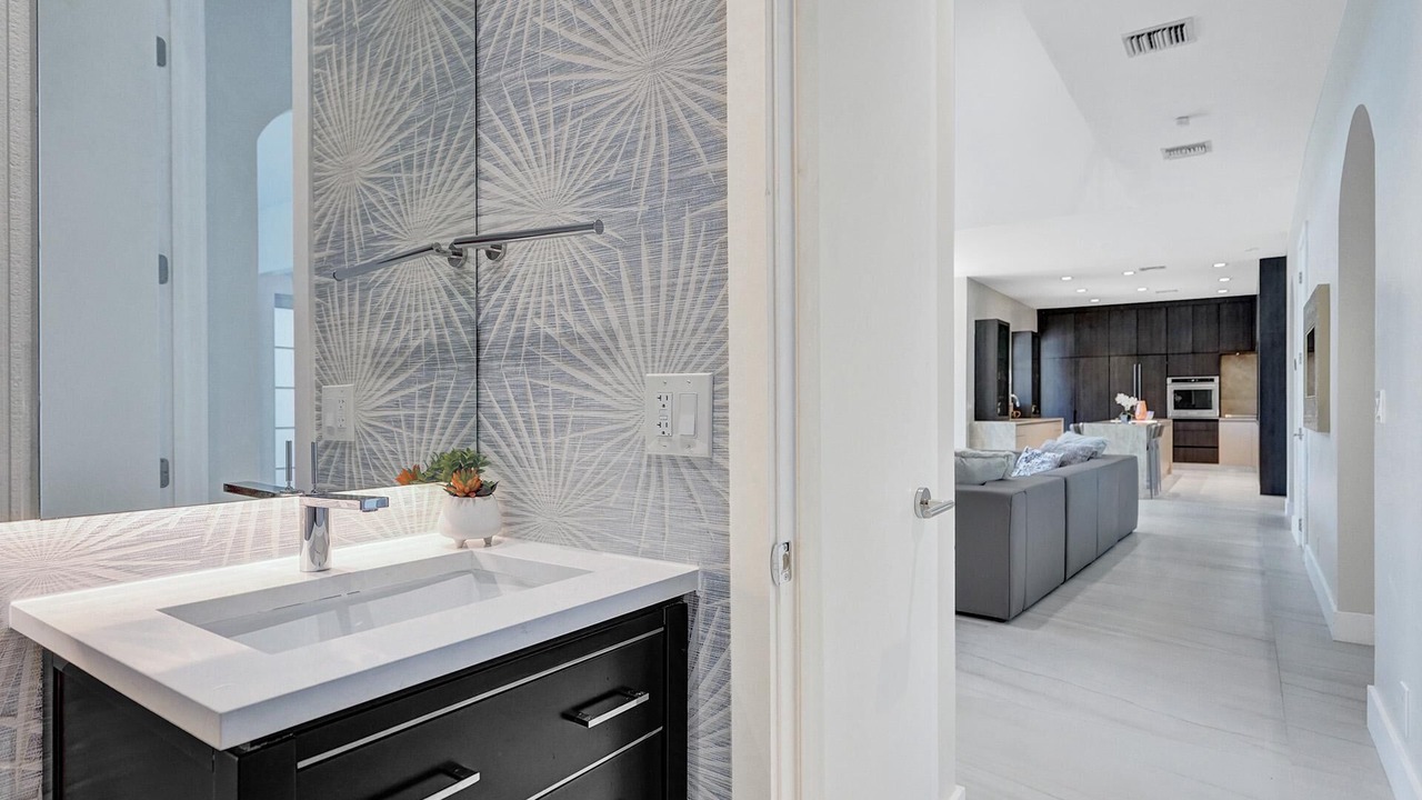 Photo of Bathroom in South Lake