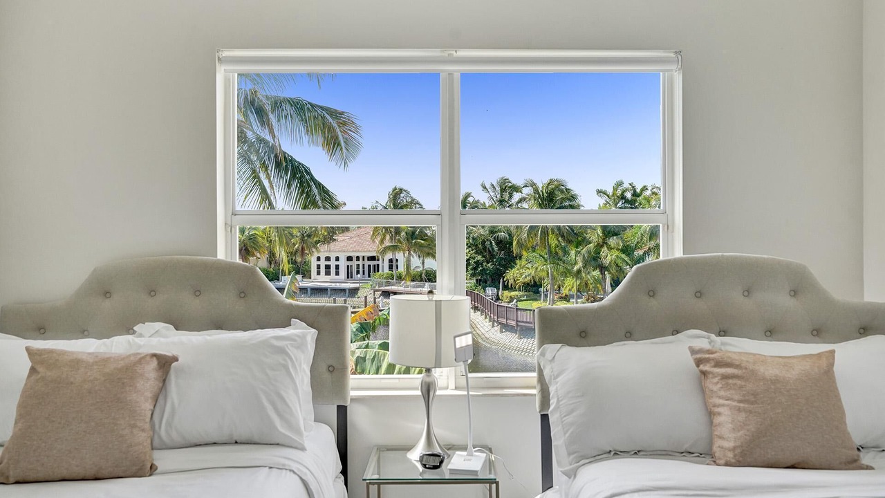 Photo of Bedroom in South Lake