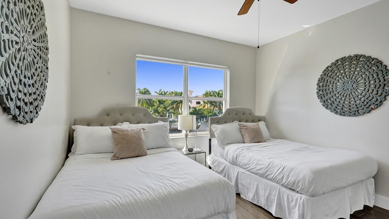 Photo of Bedroom in South Lake