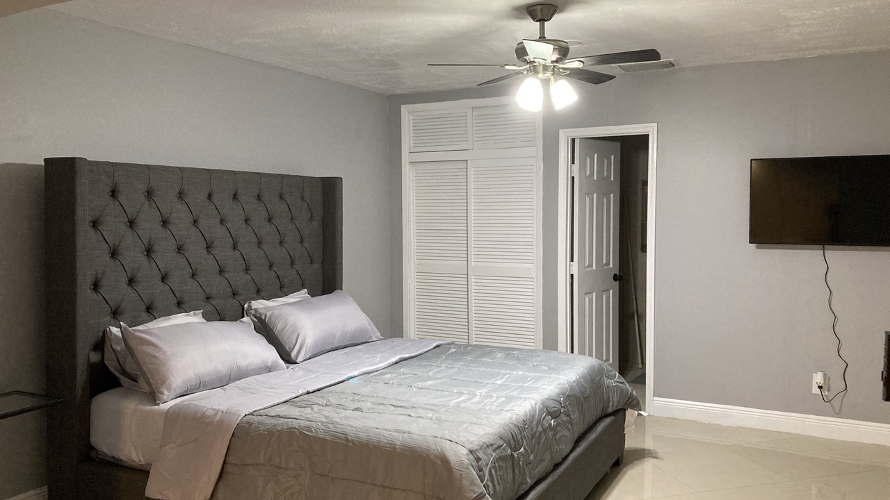 Photo of Bedroom in Pembroke Pines