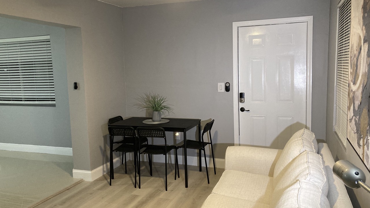 Photo of Livingroom in Pembroke Pines