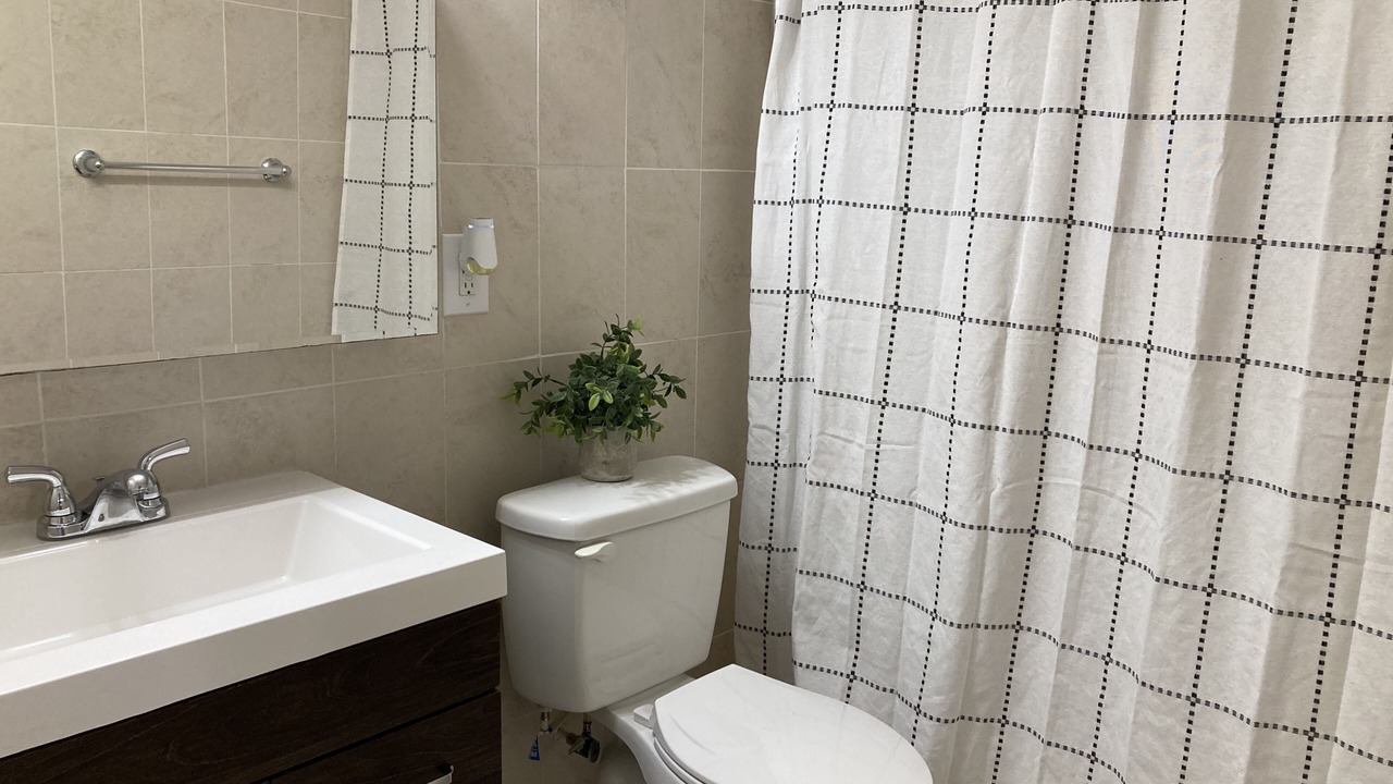 Photo of Bathroom in Pembroke Pines