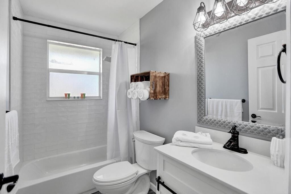 Photo of Bathroom in Cypress Lakes