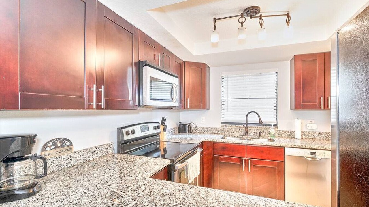 Photo of Kitchen in Bayshore Gardens