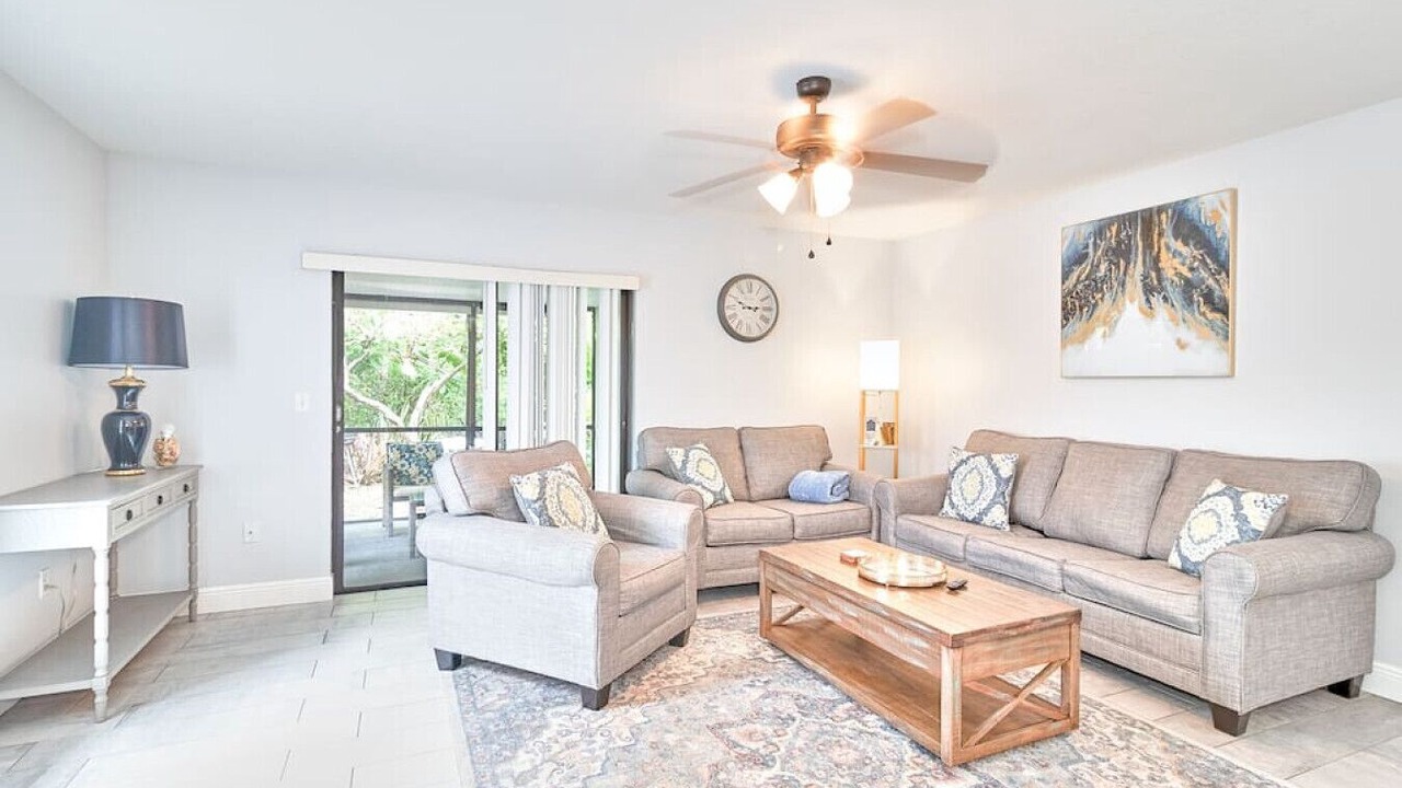 Photo of Livingroom in Bayshore Gardens