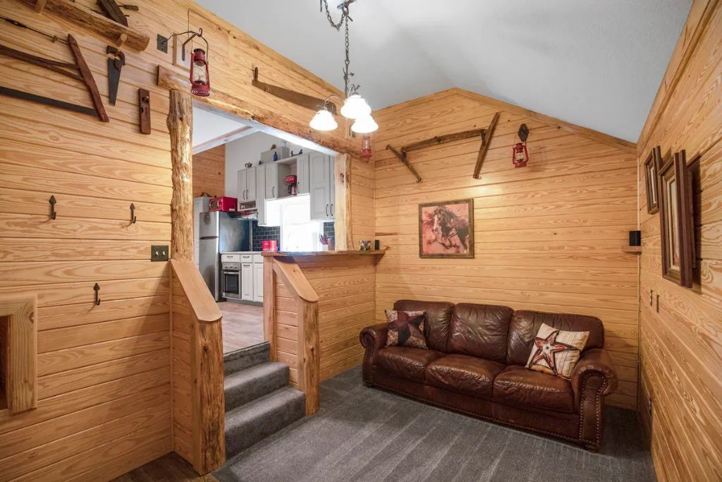 Photo of Livingroom in Enterprise