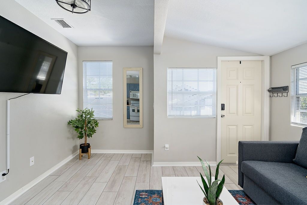 Photo of Livingroom in Lakeland