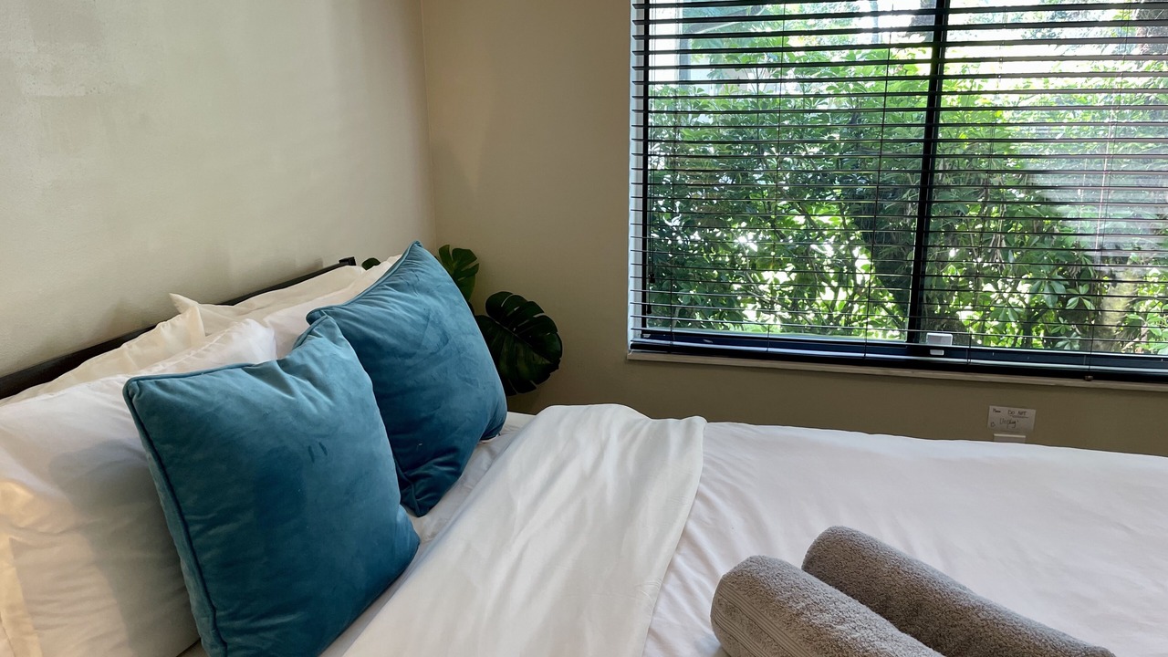 Photo of Bedroom in Ludlam