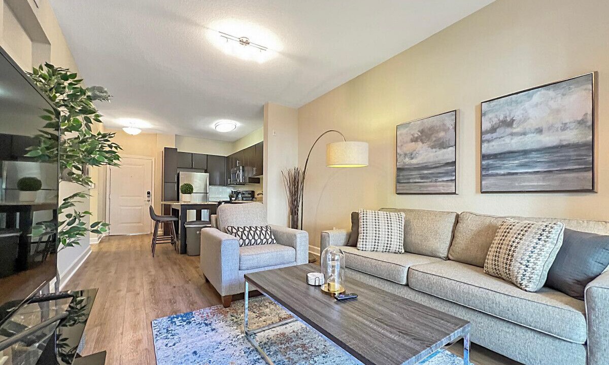 Photo of Livingroom in Carver City - Lincoln Gardens