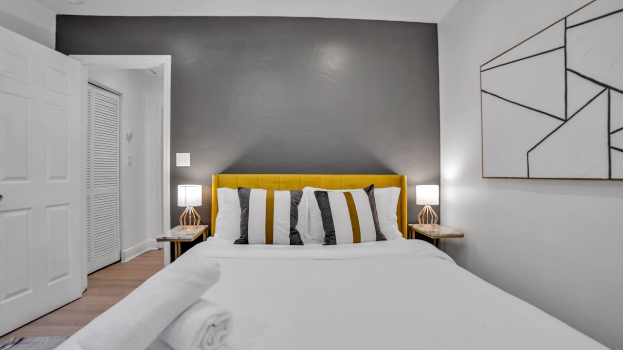 Photo of Bedroom in Lake Ridge