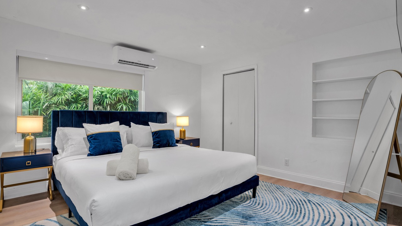Photo of Bedroom in Lake Ridge