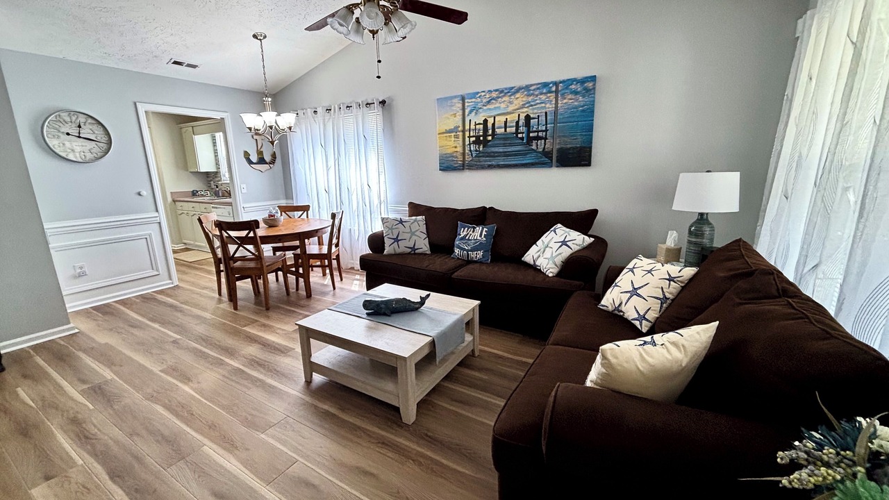 Photo of Livingroom in Tranquil Harbour