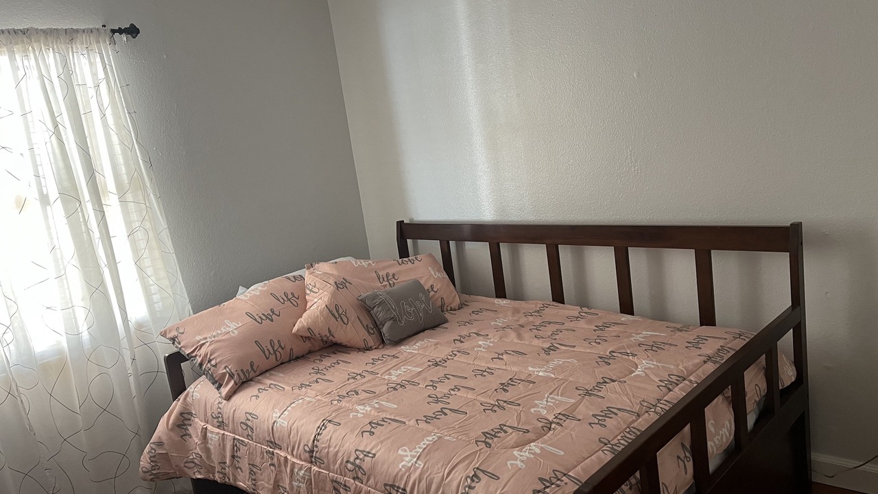 Photo of Bedroom in Oldsmar