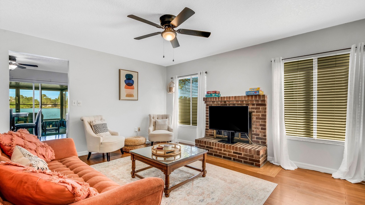 Photo of Livingroom in Lakeland