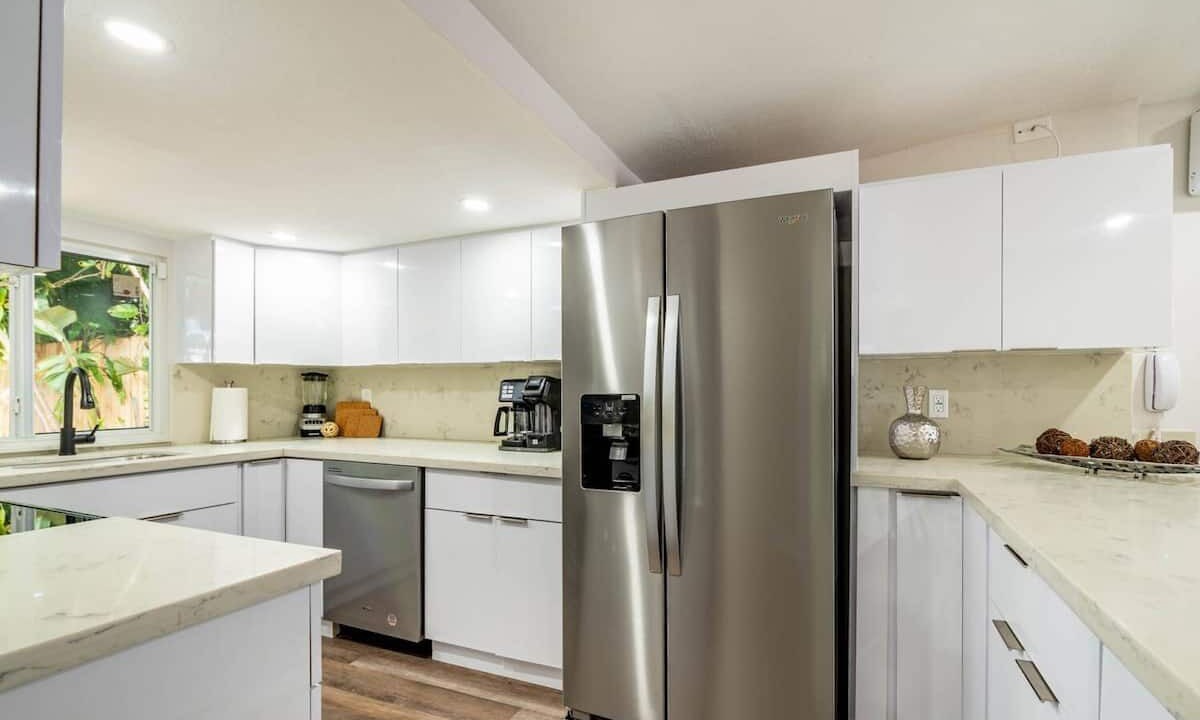 Photo of Kitchen in Central Oakland Park