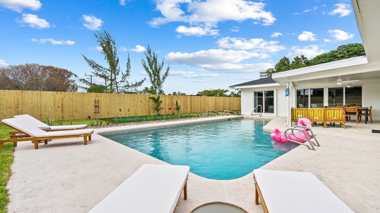 Photo of Outdoor in Villages of Palm Beach Lakes