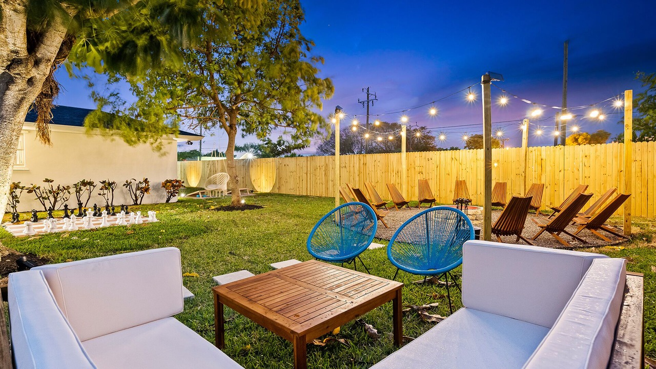 Photo of Patio Balcony in Villages of Palm Beach Lakes