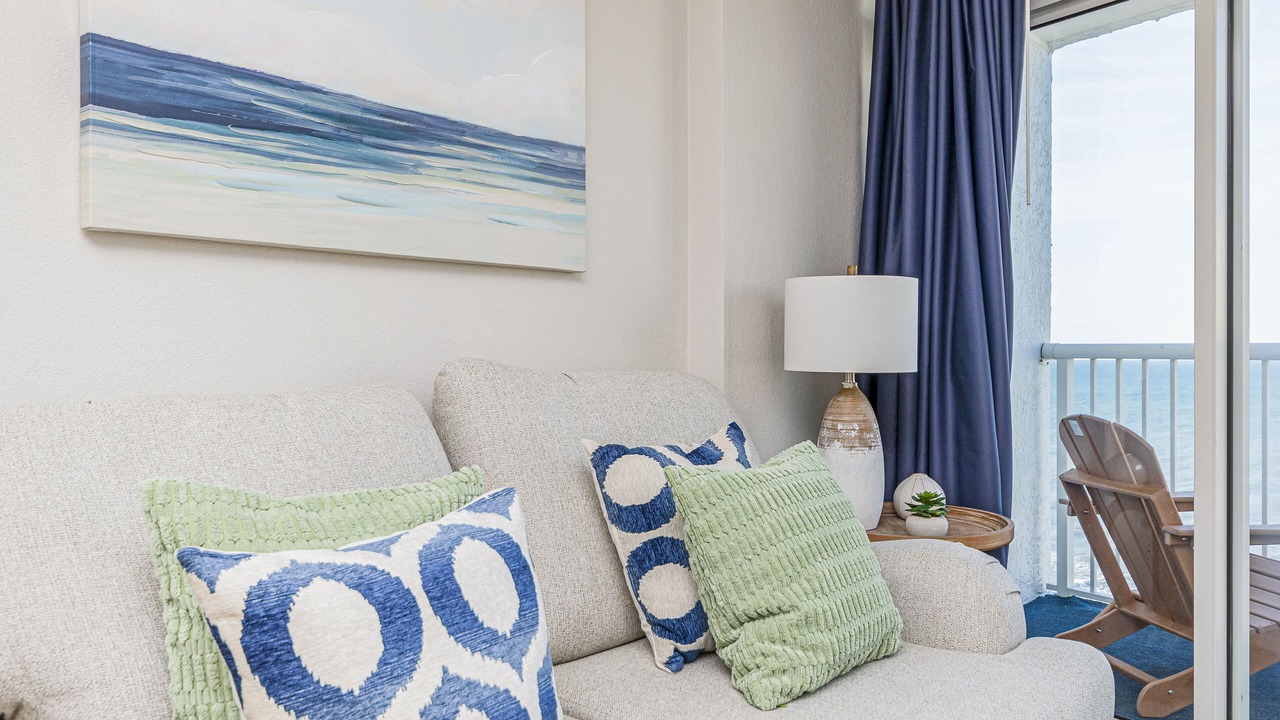 Photo of Livingroom in Arcadian Shores