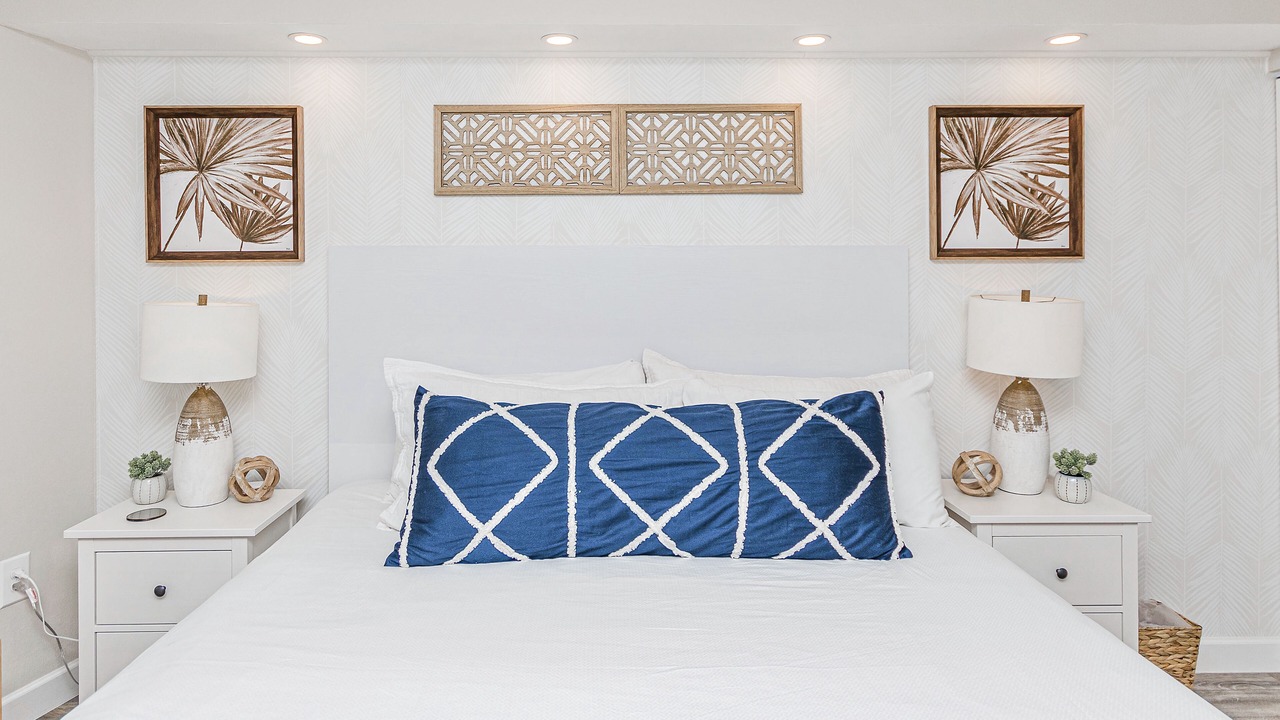 Photo of Bedroom in Arcadian Shores