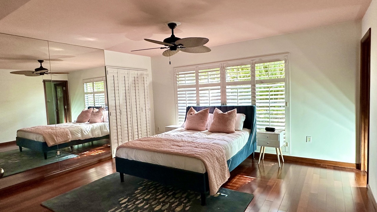 Photo of Bedroom in Royal Harbor