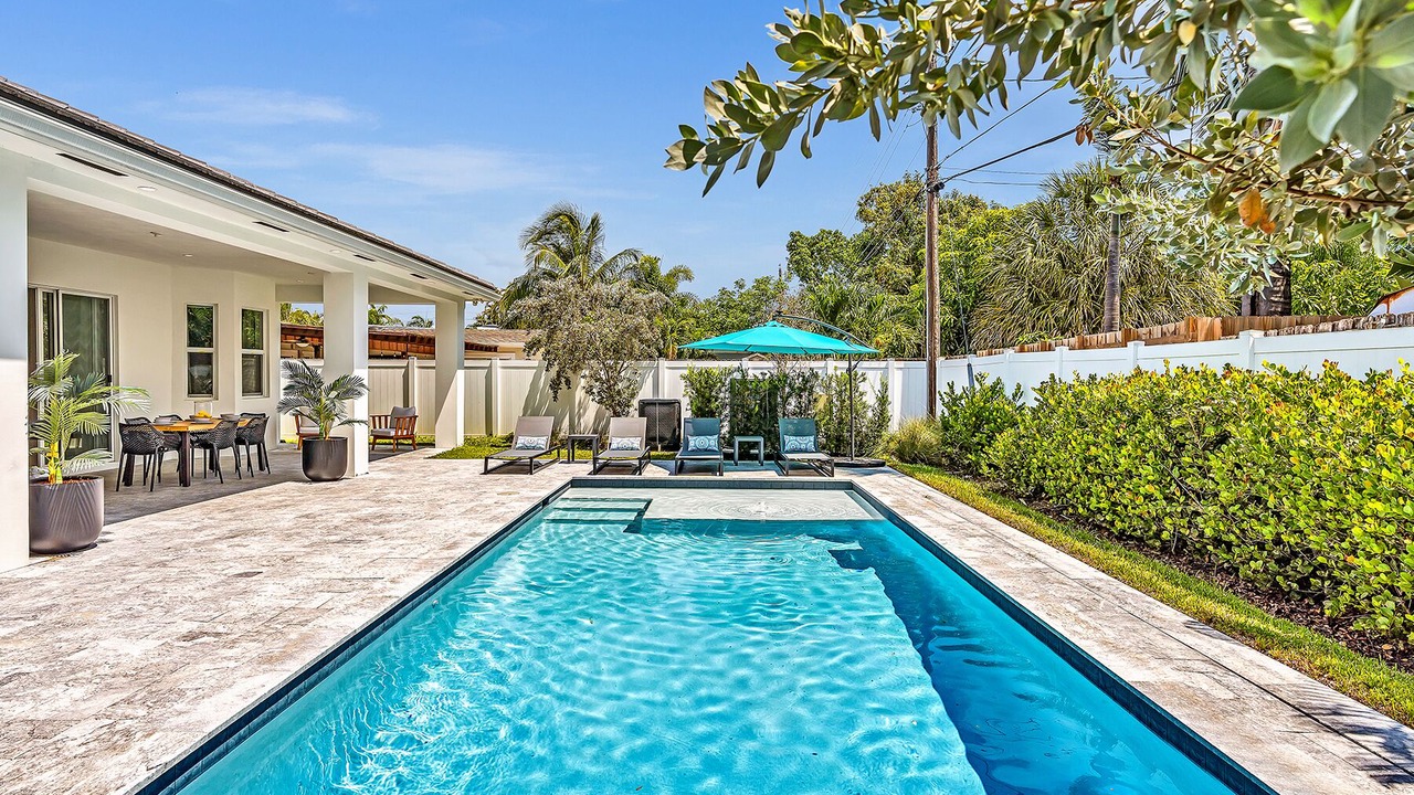 Photo of Outdoor in Poinsettia Heights
