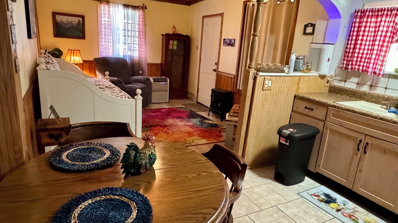 Photo of Livingroom in Edgar