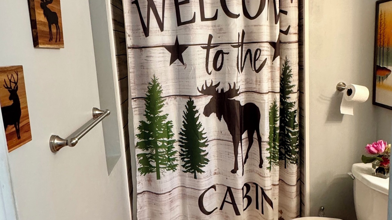 Photo of Bathroom in Edgar