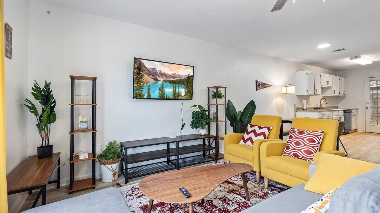 Photo of Livingroom in Griffin Heights