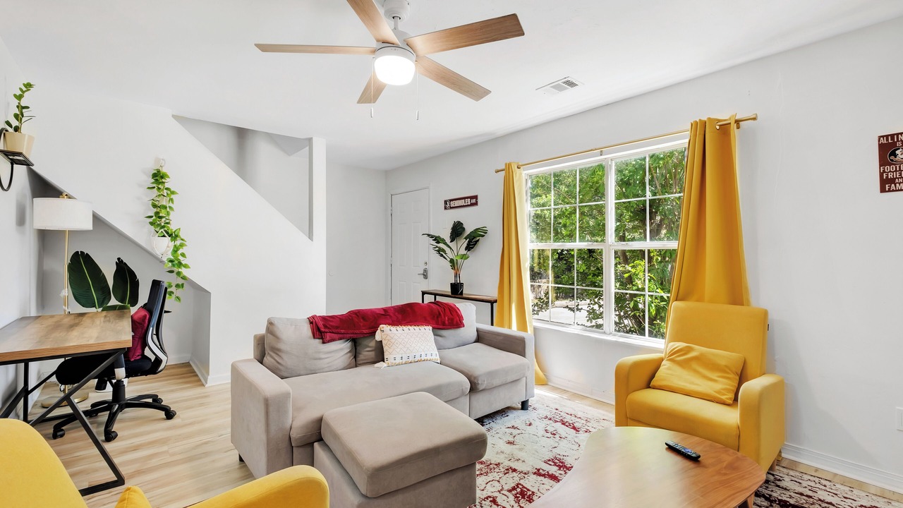 Photo of Livingroom in Griffin Heights