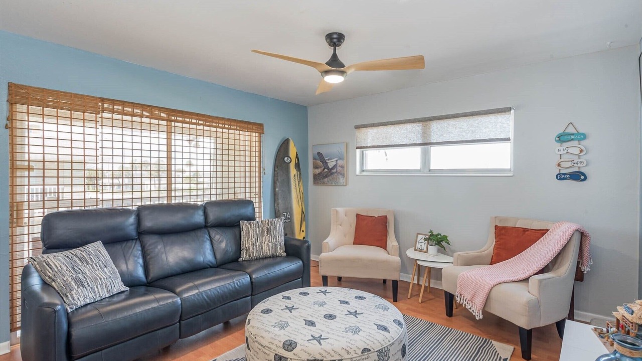 Photo of Livingroom in Cocoa Beach