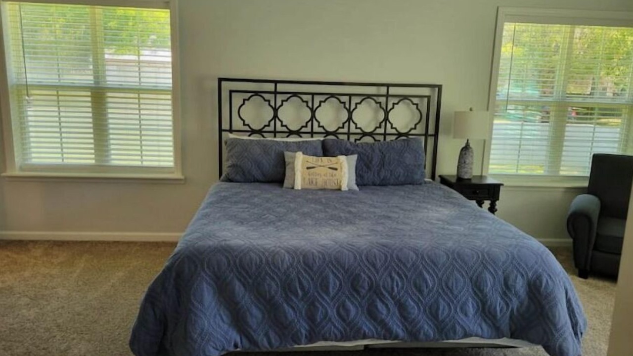 Photo of Bedroom in Lake City