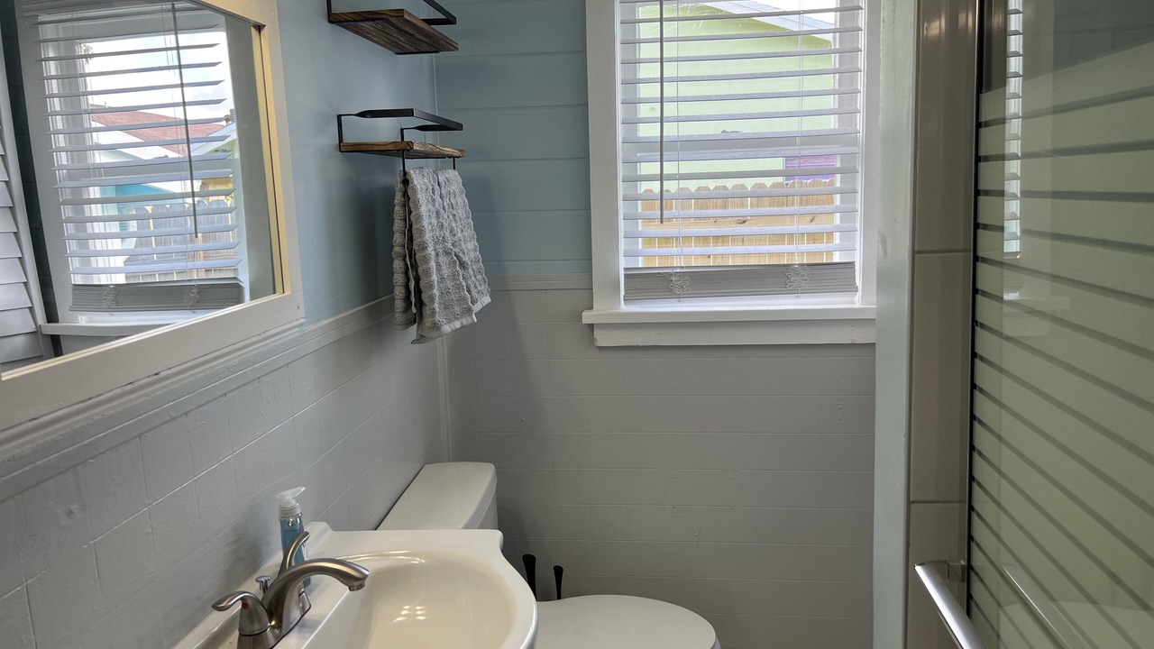 Photo of Bathroom in Mango Groves
